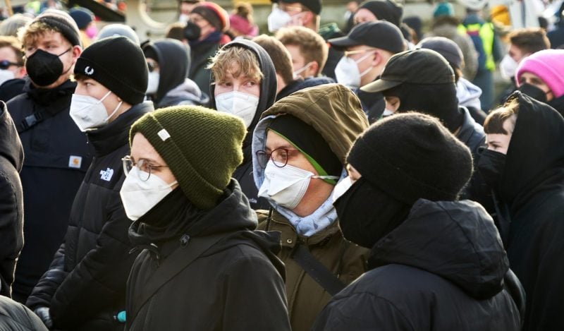 Mimetic Contagion